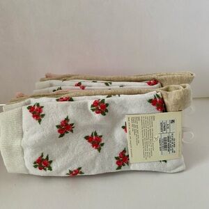 New Day Soft Cotton Blend Crew Socks. Six Total
New with tags